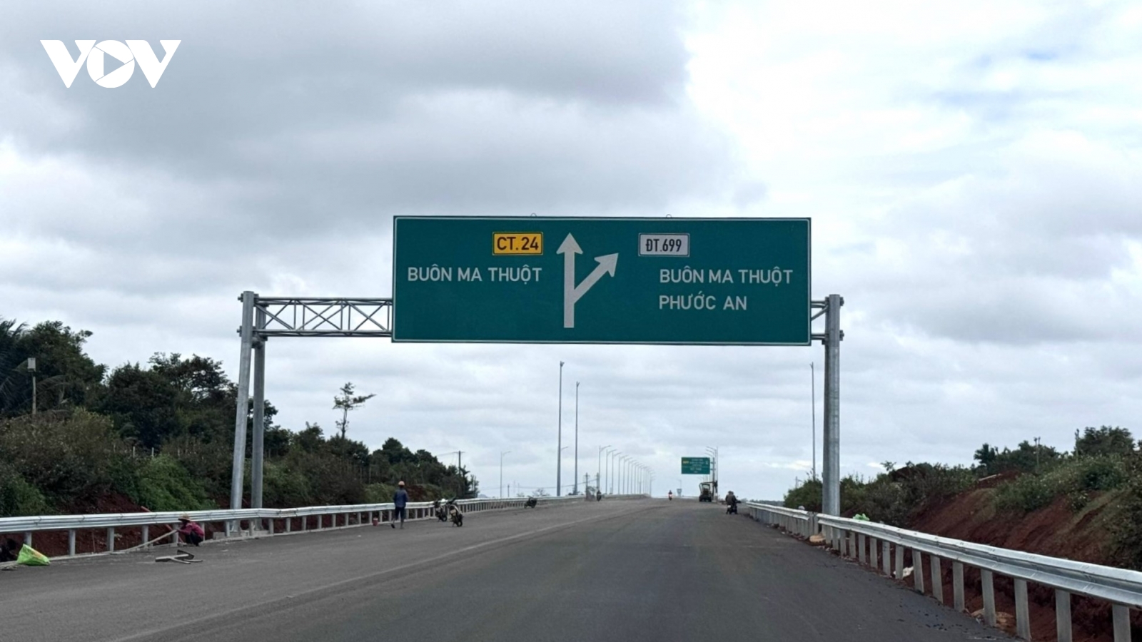 Làm xuyên Tết Dương lịch để cao tốc Khánh Hoà-Buôn Ma Thuột sớm thông toàn tuyến